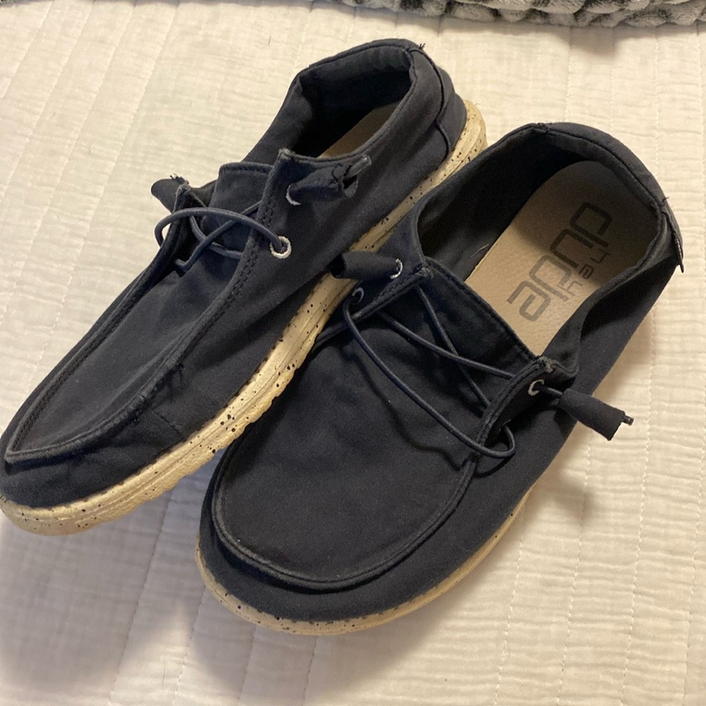 hey dude shoes